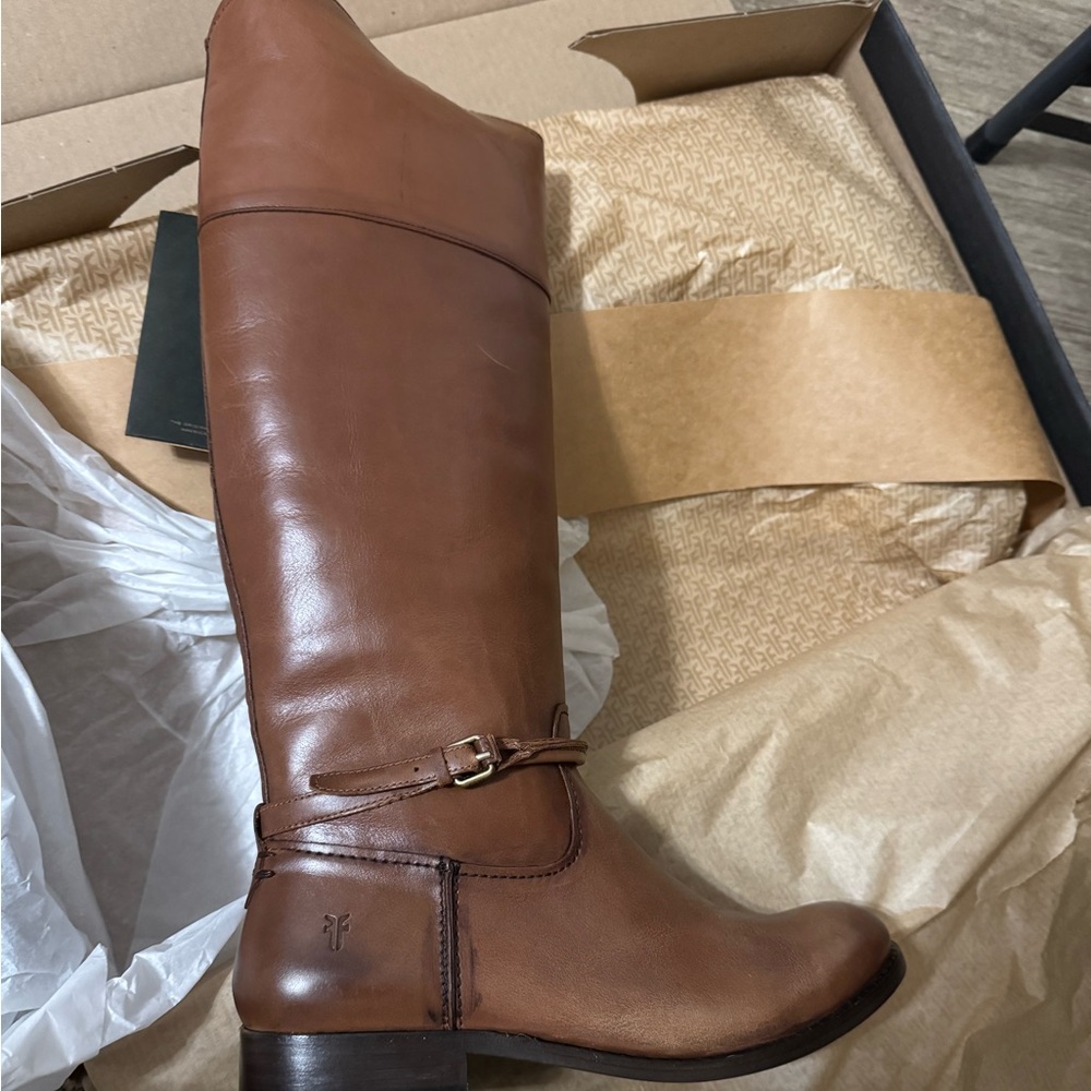 BNWT Frye Melissa boots size 7.5 cognac